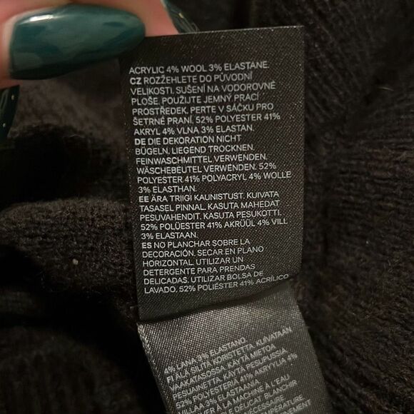 H&M Womens Black Faux Pearl Embellished Mock Neck Wool Blend Pullover Sweater XS - Picture 8 of 8